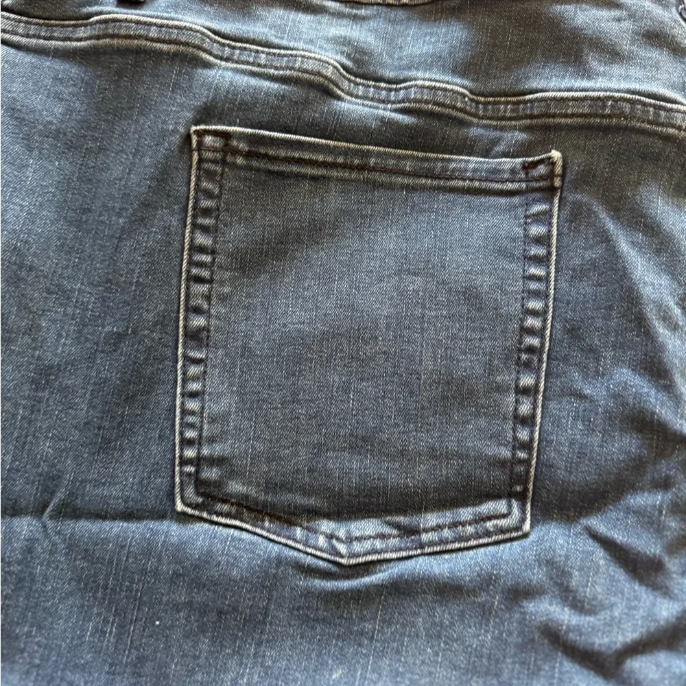 Woman’s Plus Size Wide Leg Jeans Buttery Soft Stretch 28W Old Navy - Picture 15 of 15